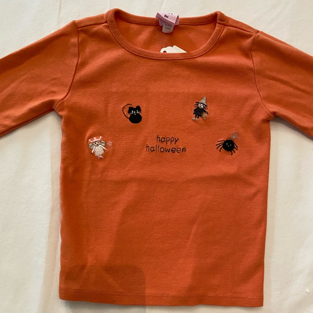 Gap brand Halloween orange “Happy Halloween” Tshirt w/ cute embroidery on front